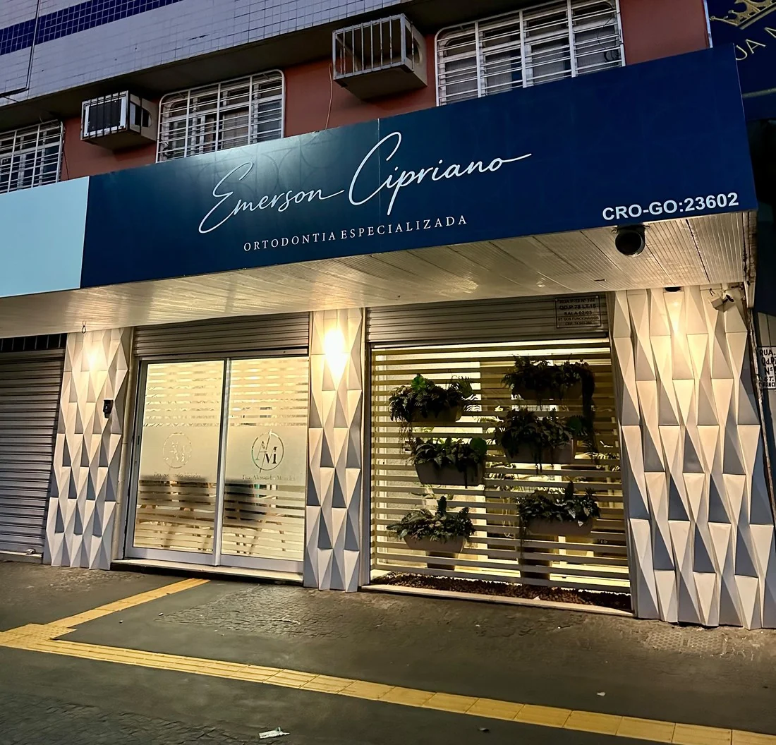 Fachada da clínica do Dr. Emerson Cipriano, no Setor dos Funcionários, em Goiânia